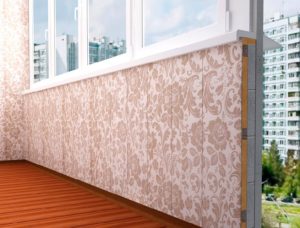 Отделка балкона пластиковыми панелями: достоинства и недостатки, технология монтажа0