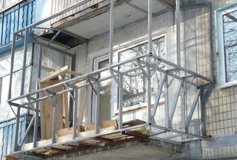 Балкон с выносом: технологии, застекление, утепление, отделка2