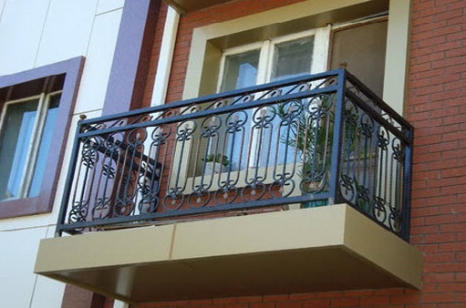 Ограждения балконные, материалы, характеристики, требования СНиП, как установить3